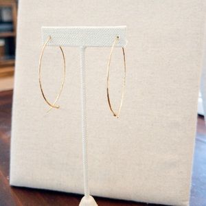 (NWOT) Stella & Dot Gold Hammered Wire Large Hoops